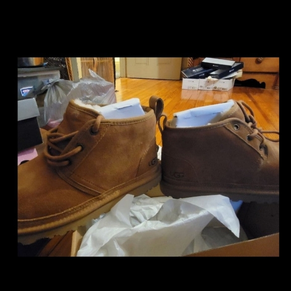 Ugg boots - Picture 1 of 3